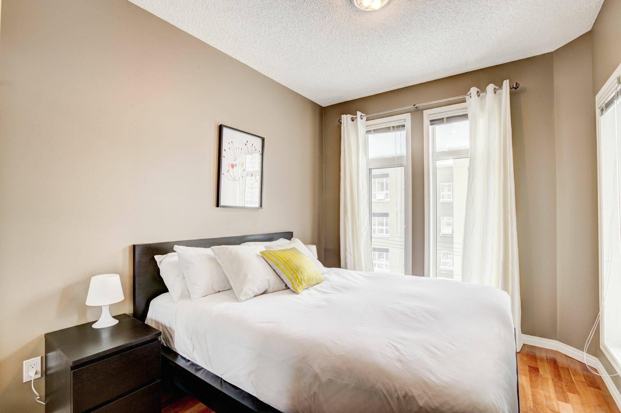 Suite Digs - Genesis Calgary Exterior photo