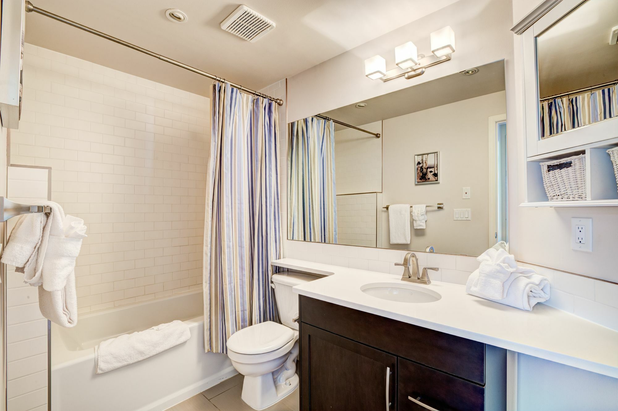 Suite Digs - Genesis Calgary Exterior photo